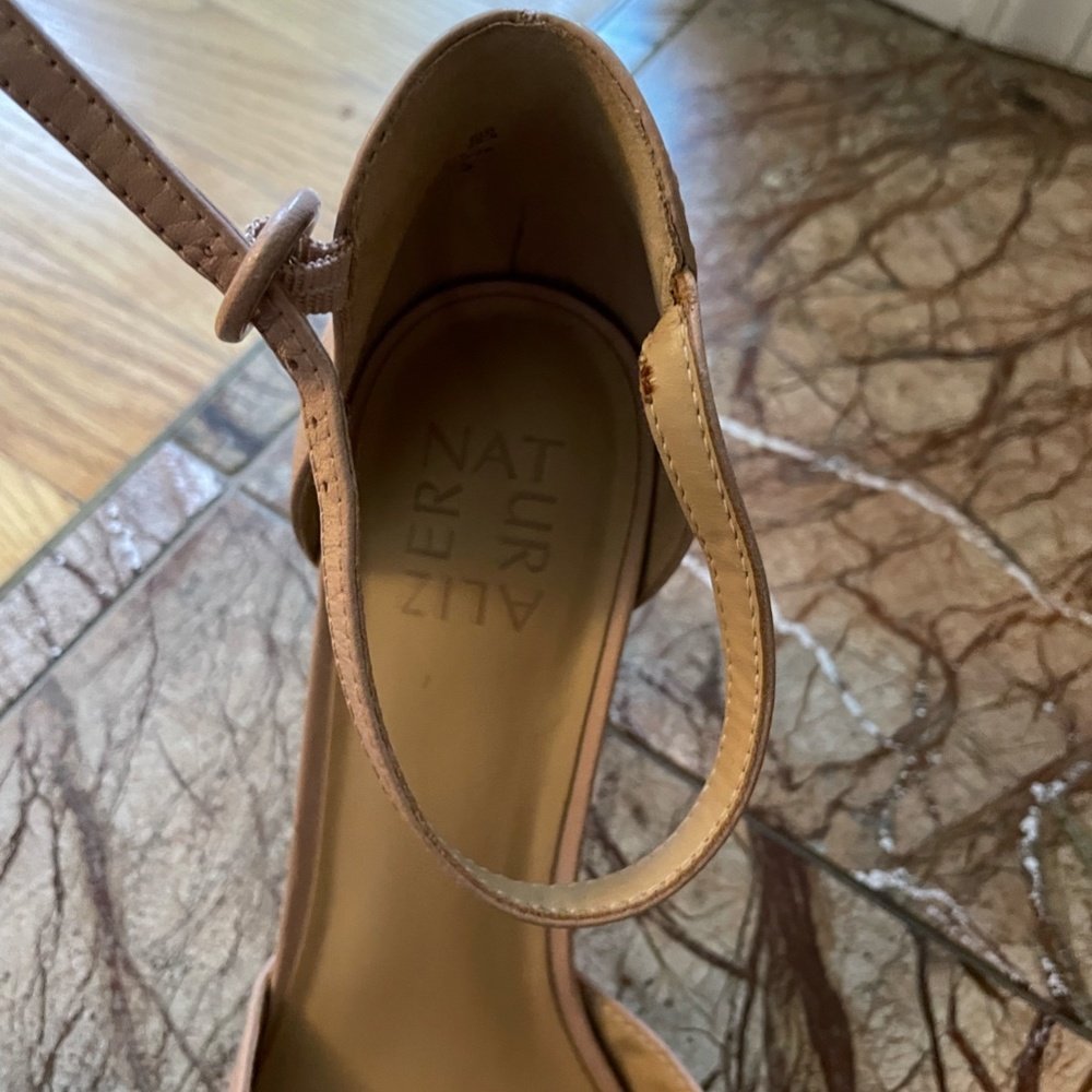 Naturalizer Block Heels - Picture 2 of 5